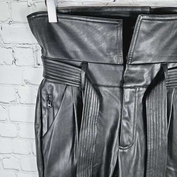 JUICY COUTURE | belted faux leather pleated foldover waist pants - Picture 2 of 10